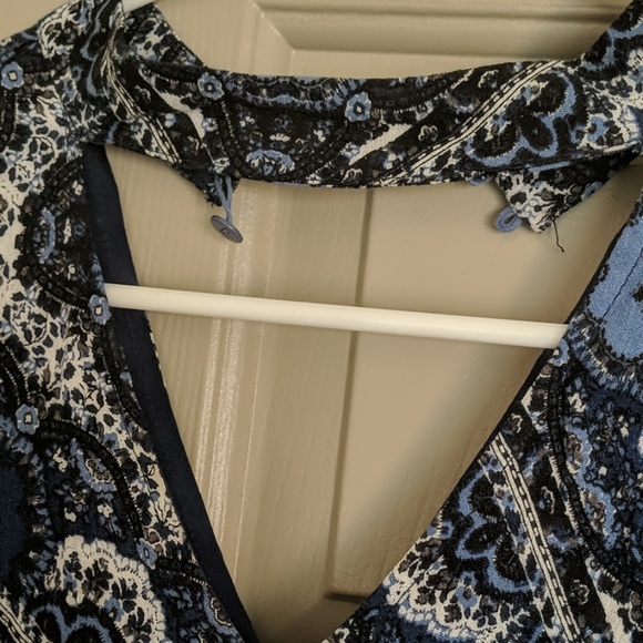 Patterned Dress - Picture 2 of 3